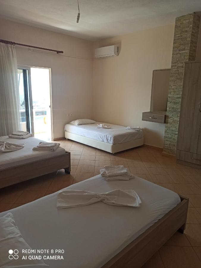 Bella Vista Hotell Himare Exteriör bild