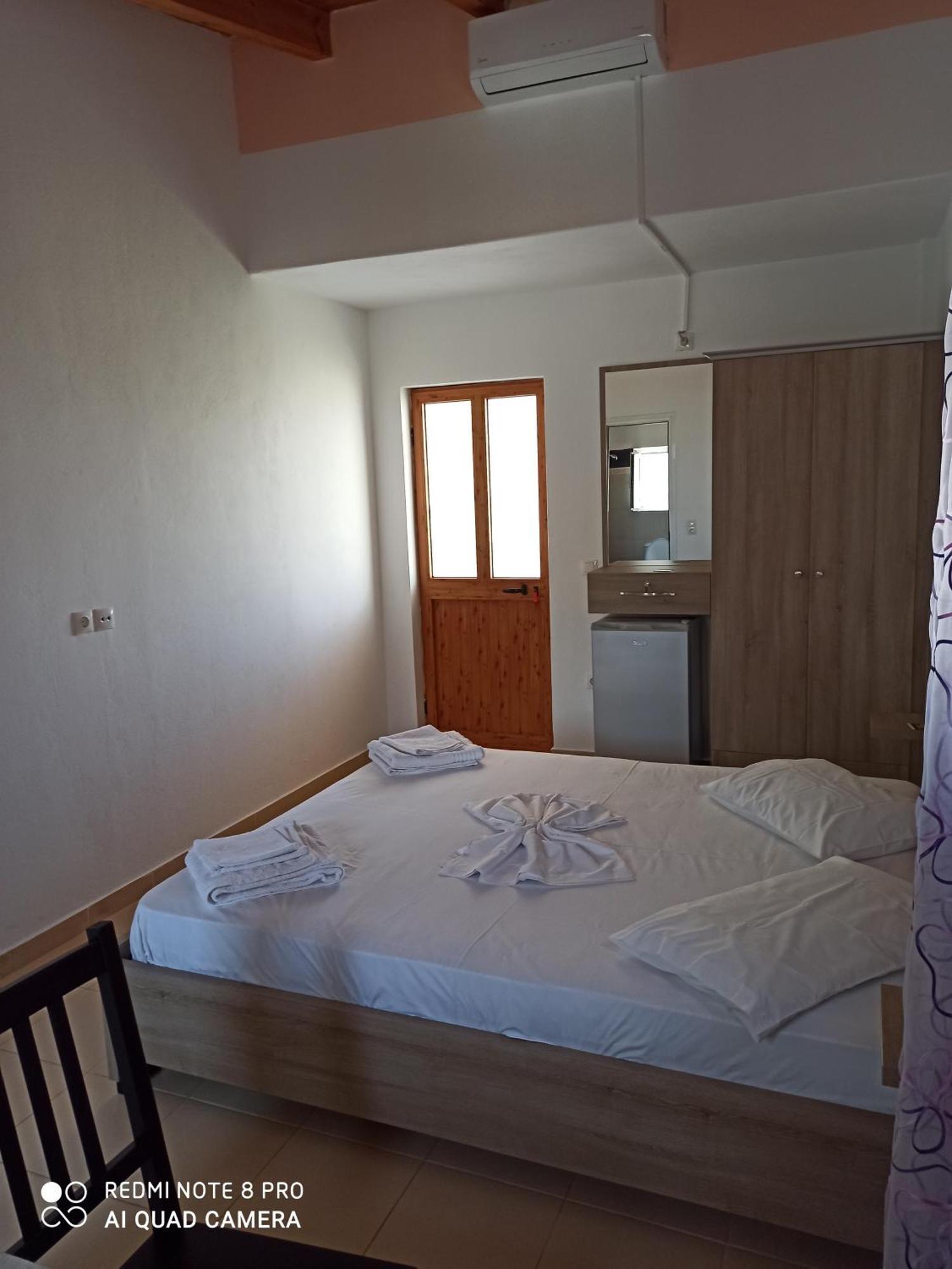 Bella Vista Hotell Himare Rum bild